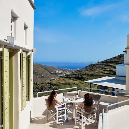 Crossroads Traditional 3* Tripótamos