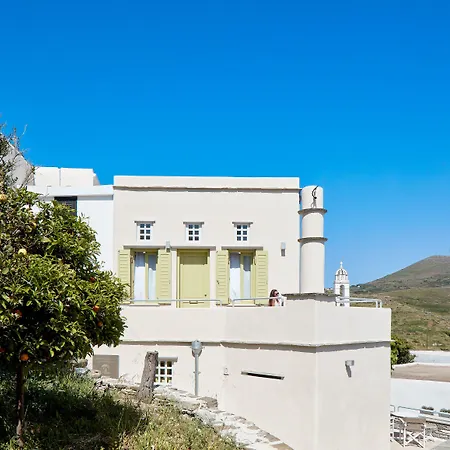 ホテル Crossroads Traditional Tripótamos