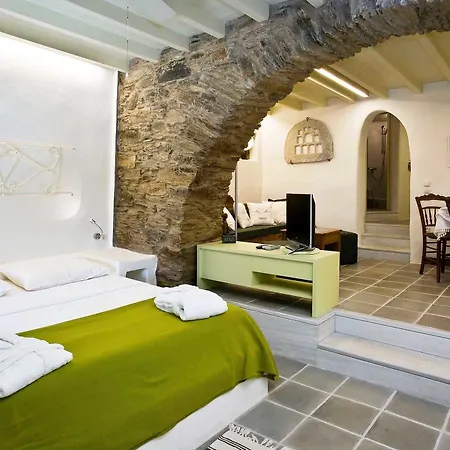 Crossroads Traditional