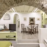 Hotel Crossroads Traditional 3*