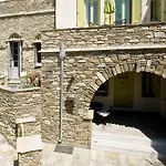 Hotel Crossroads Traditional 3*