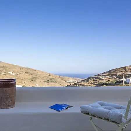 Crossroads Traditional Otel Tripótamos