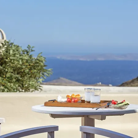 Otel Crossroads Traditional Tripótamos